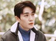 开云官网-平行宇宙交错之夜，当尼克斯邂逅深圳队，拉文评分拉满引爆跨次元狂欢