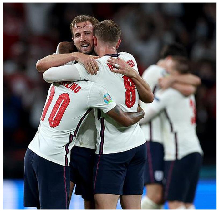 关于昂热主场战平波尔多，难分胜负的信息