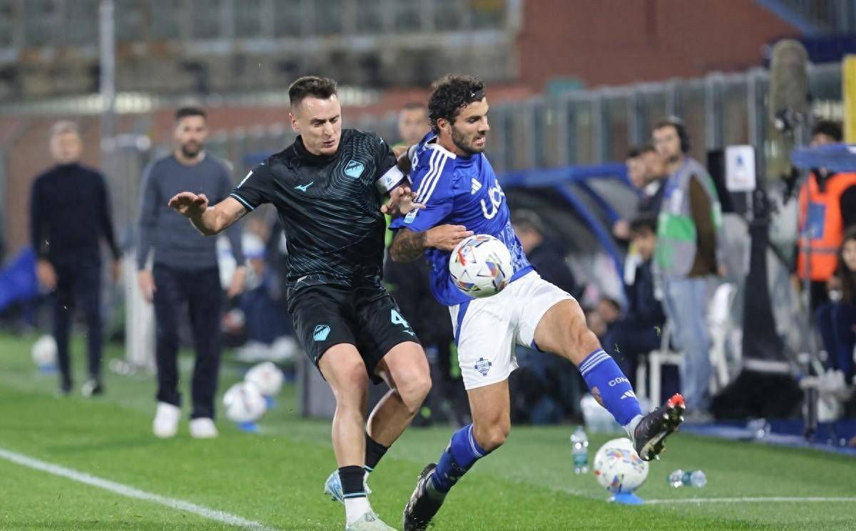 关于拉齐奥主帅被曝与球员发生矛盾,球队氛围受影响的信息 关于拉齐奥主帅被曝与球员发生矛盾,球队氛围受影响的信息