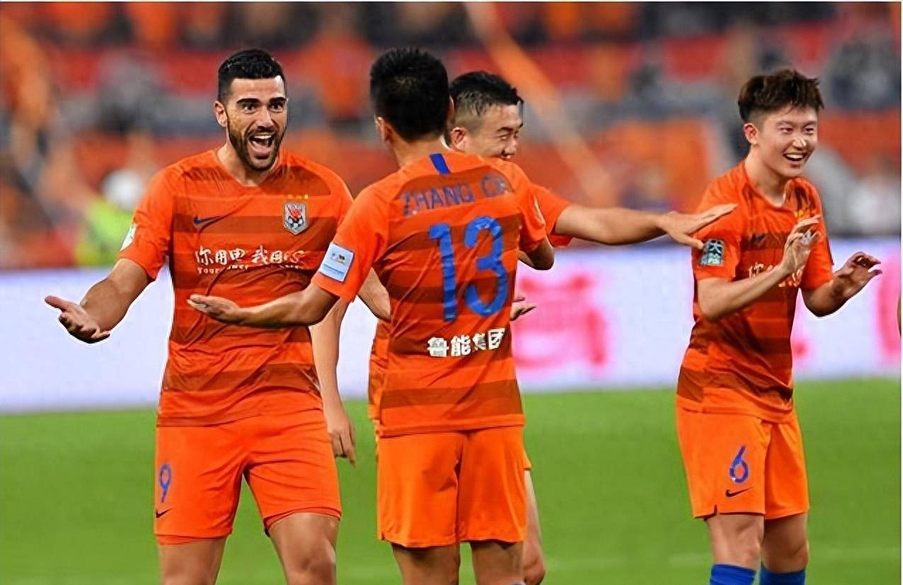 包含深圳佳兆业客场逼平山东鲁能，保持不败势头的词条