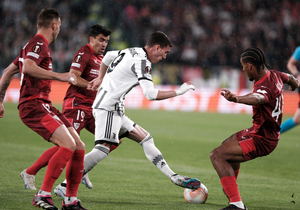 尤文翻盘塞维利亚，若日尼奥高光表现的简单介绍