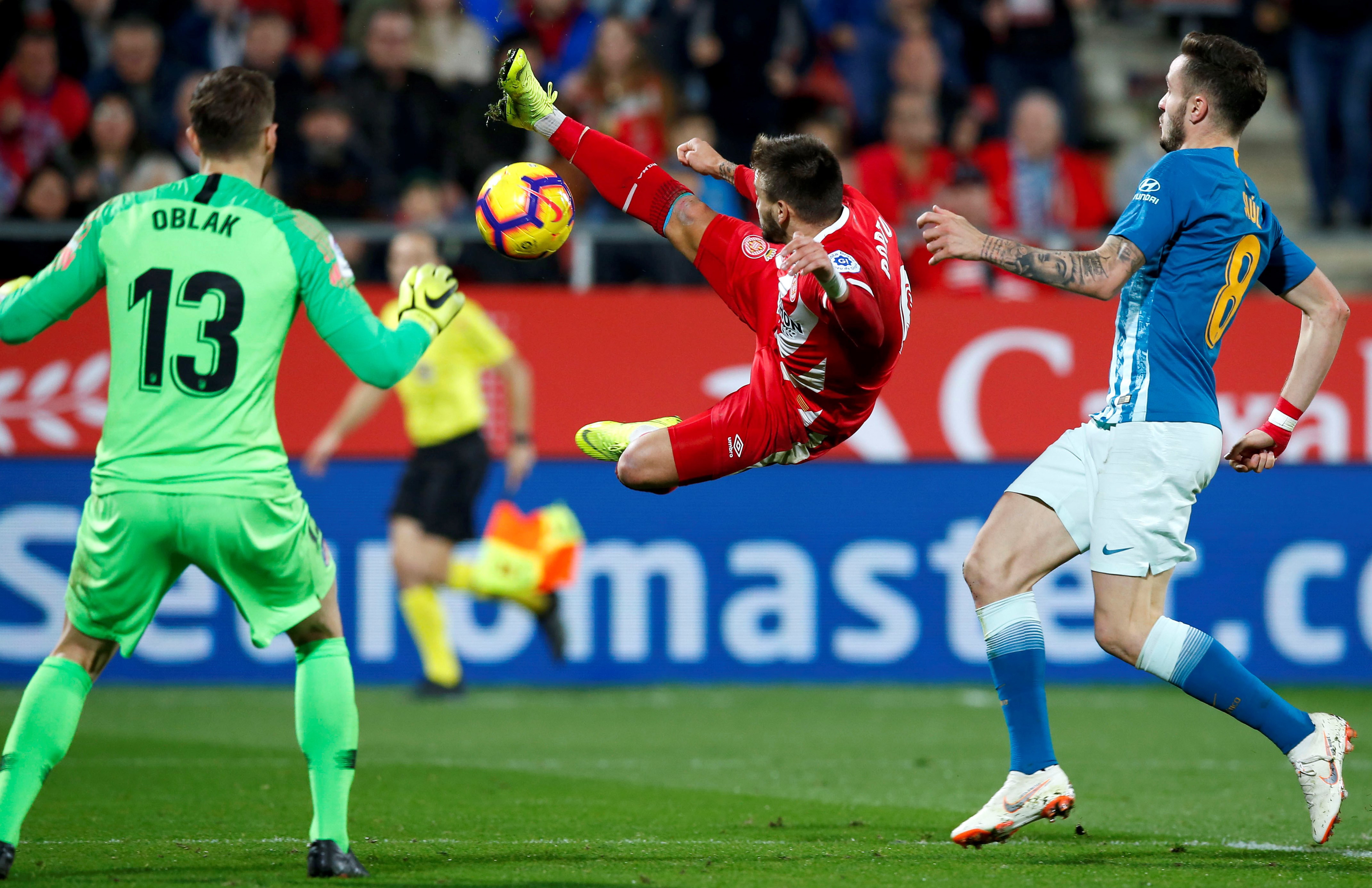 球星风采无限，西甲比赛场面热闹非凡