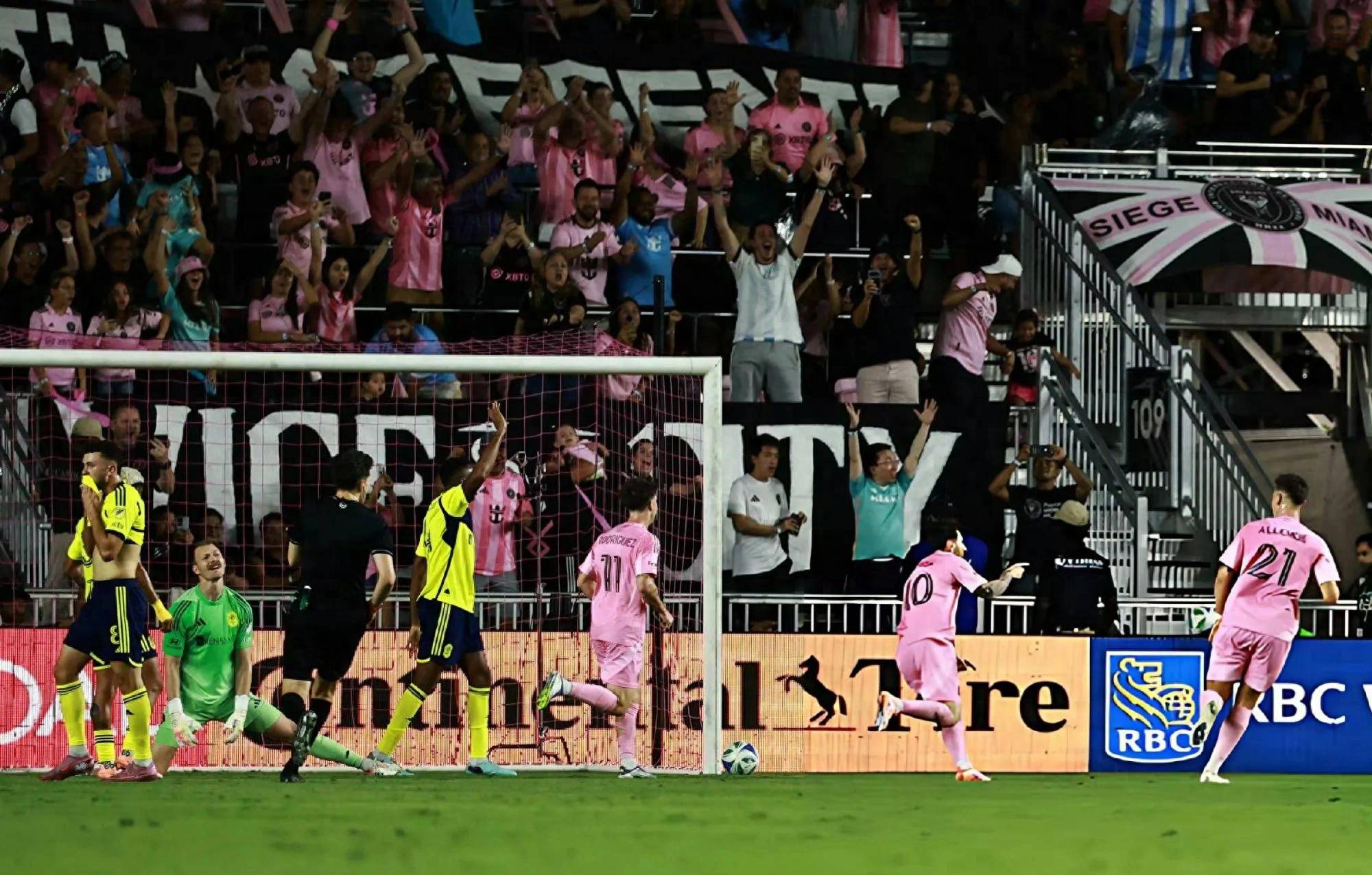 莱比锡红牛完胜法国,梅西带队取胜 莱比锡红牛完胜法国,梅西带队取胜